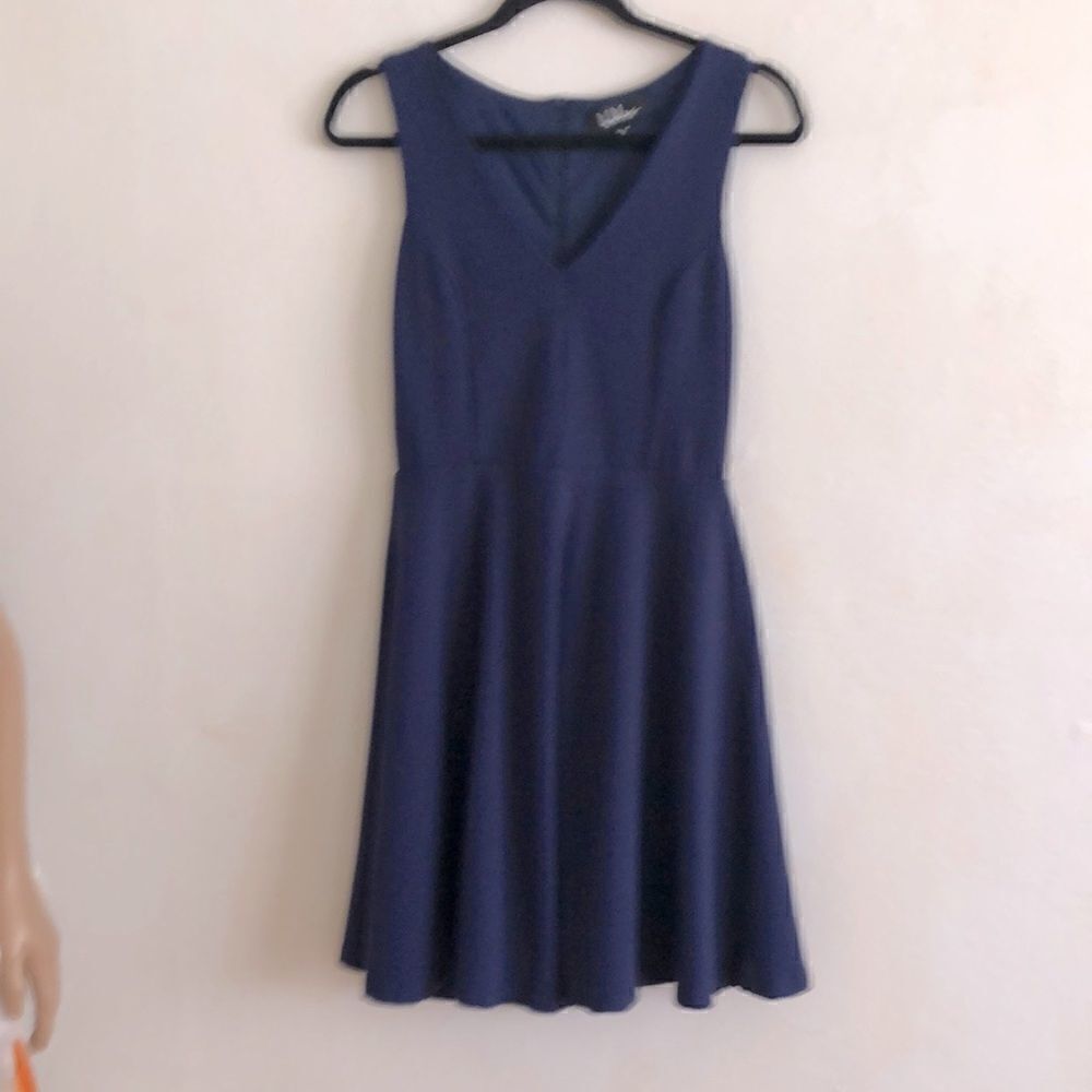 Lulu's Navy Spring Summer Old Money Office Modest V Neck Flair Skirt Dress SZ M
